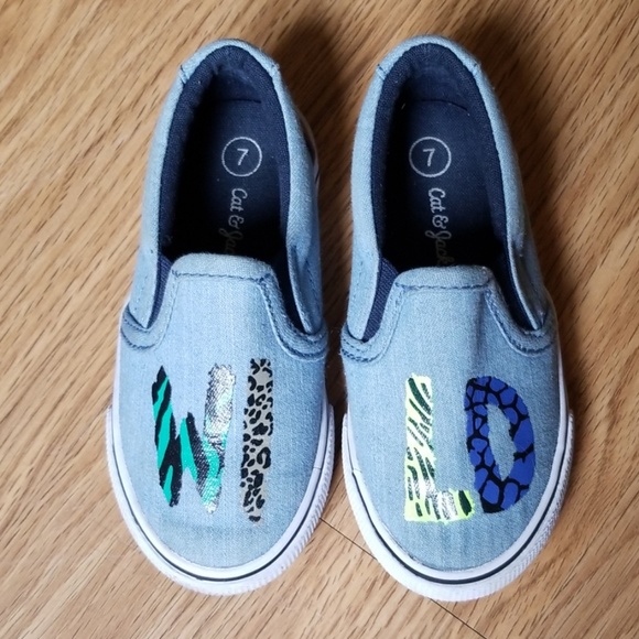 Cat & Jack Other - Wild Size 7 Little boy blue slip on shoes